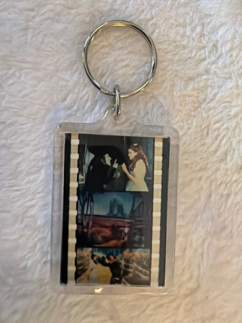 Wizard of Oz Film Strip Keychain Dorothy Judy Garland Movie Scenes Key Ring